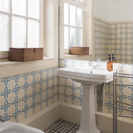 Viva Alameda - River Porto